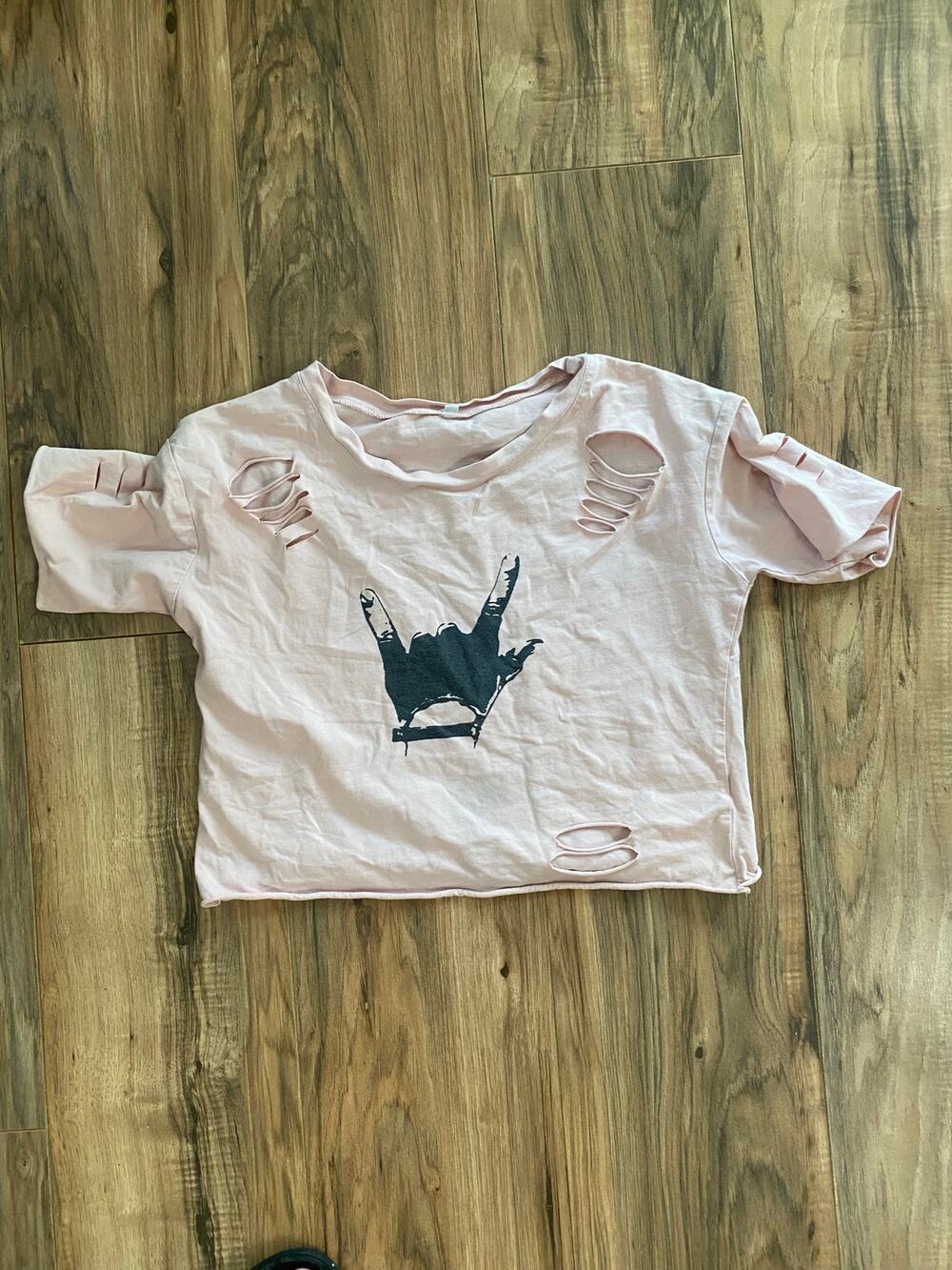 SweatyRocks Women's Short Sleeve Graphic T Shirt Distressed Crop Sz S Top